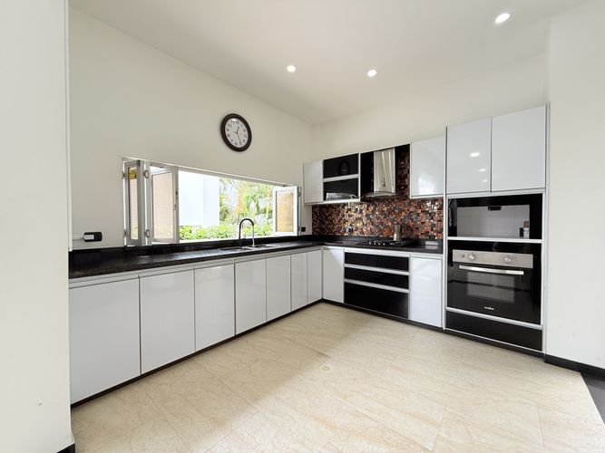 Casa de 5 alcobas en venta en Centro, Girardot, 287 m² · foto 7 de 24