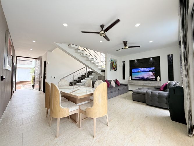 Casa de 5 alcobas en venta en Centro, Girardot, 287 m² · foto 8 de 24