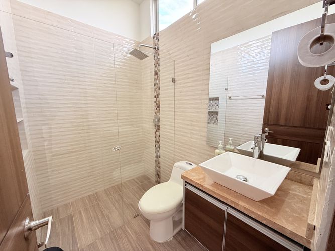 Casa de 5 alcobas en venta en Centro, Girardot, 287 m² · foto 12 de 24
