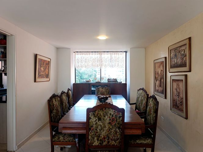 Apartamento de 3 alcobas en venta en El Poblado, Medellín, 133 m² · foto 4 de 19