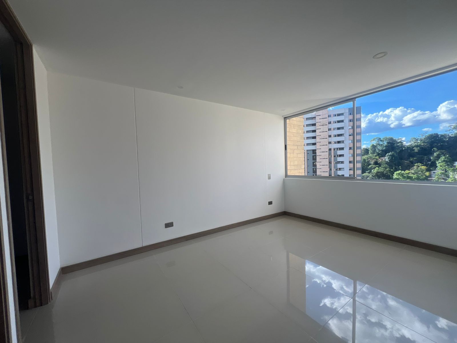 Apartamento en venta en Camino Verde, Envigado · foto 3 de 15