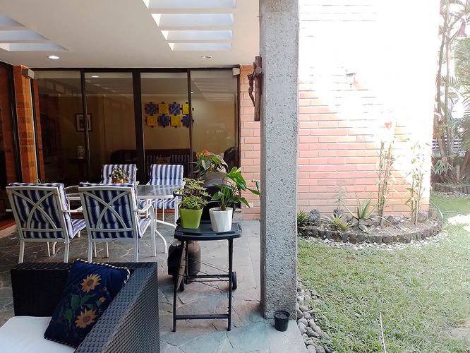 Casa de 4 alcobas en venta en El Poblado, Medellín, 257 m² · foto 17 de 18