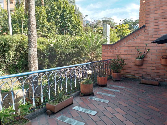 Casa de 4 alcobas en venta en El Poblado, Medellín, 257 m² · foto 18 de 18