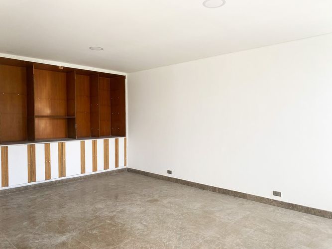 Apartamento de 4 alcobas en arriendo en El Poblado, Medellín, 250 m² · foto 12 de 19