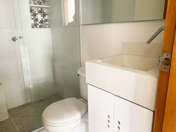 Apartamento de 4 alcobas en arriendo en El Poblado, Medellín, 250 m² · foto 17 de 19