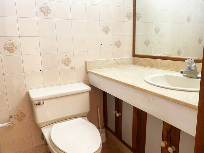 Apartamento de 4 alcobas en arriendo en El Poblado, Medellín, 250 m² · foto 18 de 19
