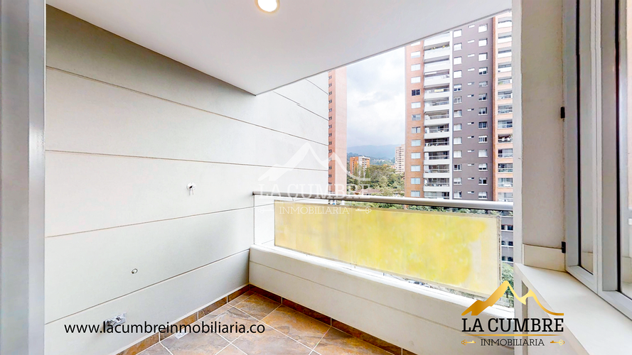 Apartamento de 3 alcobas en arriendo en Loma Benedictinos, Medellín, 114 m² · foto 5 de 14