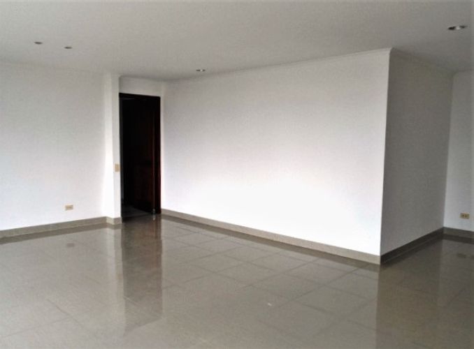 Apartamento de 3 alcobas en arriendo en El Tesoro, Medellín, 160 m² · foto 2 de 16