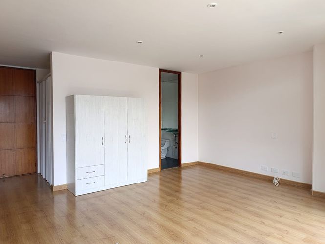 Apartamento de 1 alcoba en arriendo en El Tesoro, Medellín, 59 m² · foto 5 de 14