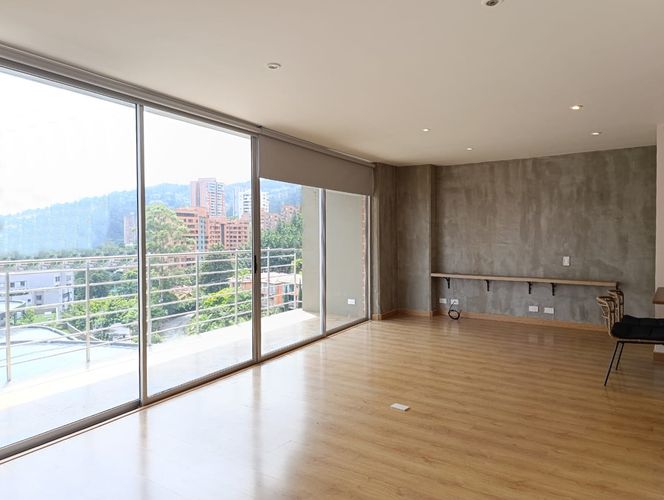 Apartamento de 1 alcoba en arriendo en El Tesoro, Medellín, 59 m² · foto 2 de 14