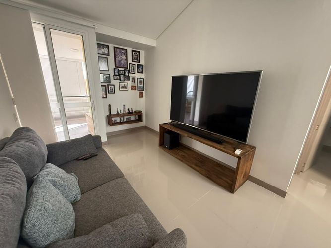 Casa de 3 alcobas en venta en El Castillo, Jamundí, 350 m² · foto 2 de 12