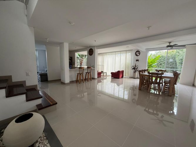 Casa de 3 alcobas en venta en El Castillo, Jamundí, 350 m² · foto 12 de 12