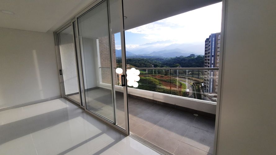 Apartamento de 3 alcobas en venta en Ciudad Jardin, Cali, 126 m² · foto 3 de 24