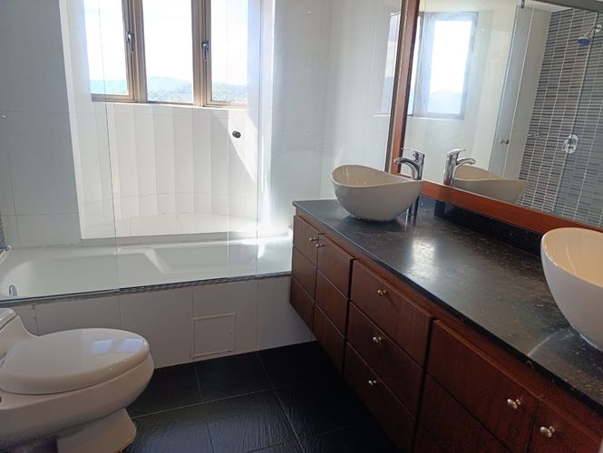 Apartamento de 3 alcobas en arriendo en El Poblado, Medellín, 230 m² · foto 18 de 18