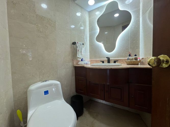 Apartamento de 3 alcobas en arriendo en El Diamante No. 2, Medellín, 344 m² · foto 17 de 19