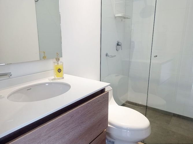 Apartamento de 2 alcobas en arriendo en Los Naranjos, Medellín, 102 m² · foto 17 de 20