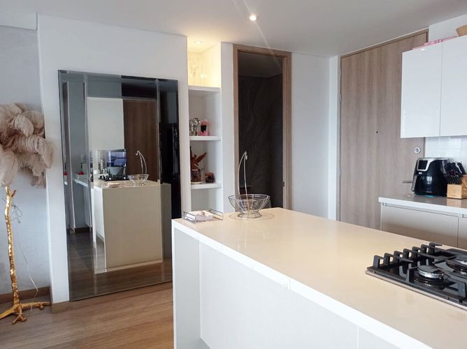 Apartamento de 2 alcobas en arriendo en Los Naranjos, Medellín, 102 m² · foto 8 de 20