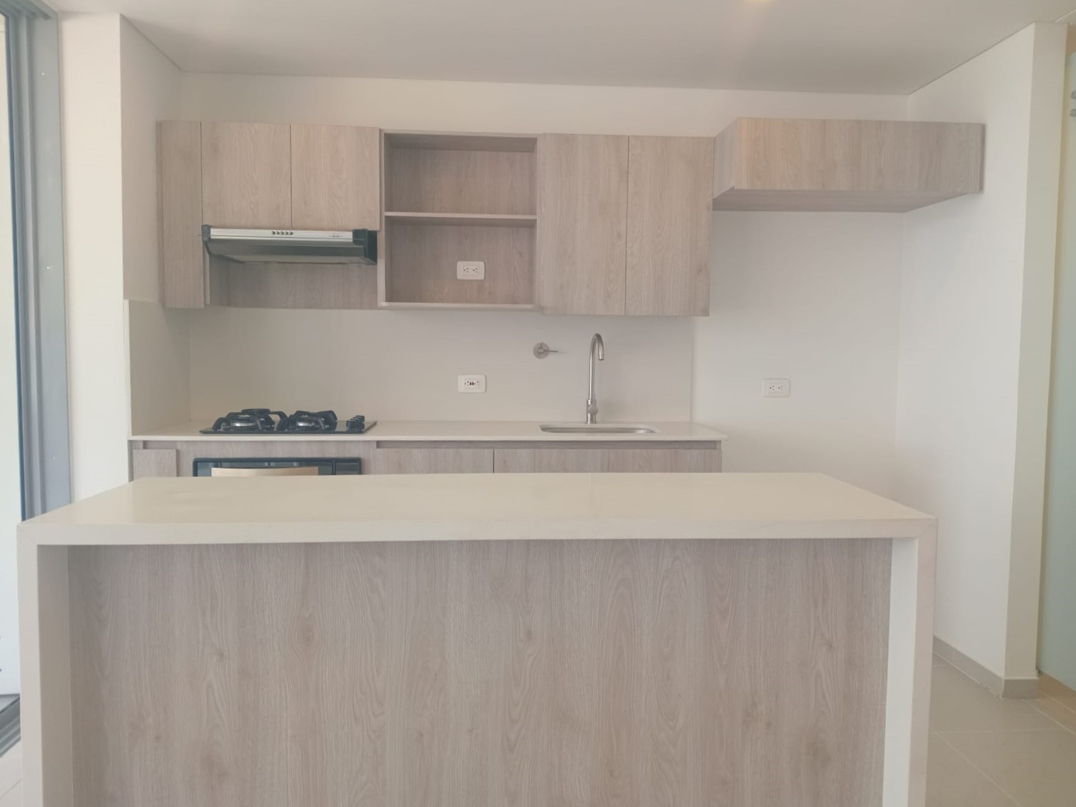 Apartamento en arriendo en Cumbres, Envigado · foto 3 de 17