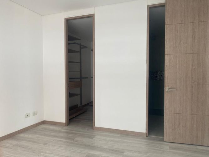 Apartamento de 2 alcobas en arriendo en Montessori, Envigado, 80 m² · foto 12 de 17