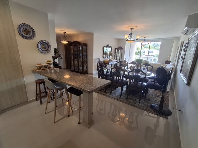 Apartamento de 3 alcobas en venta en Altos De Riomar, Barranquilla, 142 m² · foto 2 de 15