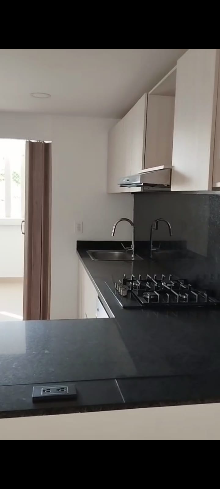 Apartamento en venta en Castillogrande, Cartagena · foto 3 de 13