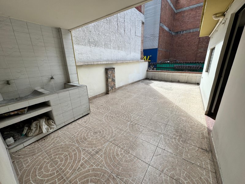 6BR House in Los naranjos (150 m²)