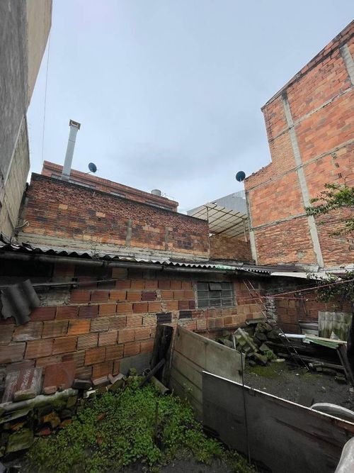 Casa de 3 alcobas en venta en Centro Fontibon, Bogotá, 330 m² · foto 11 de 12