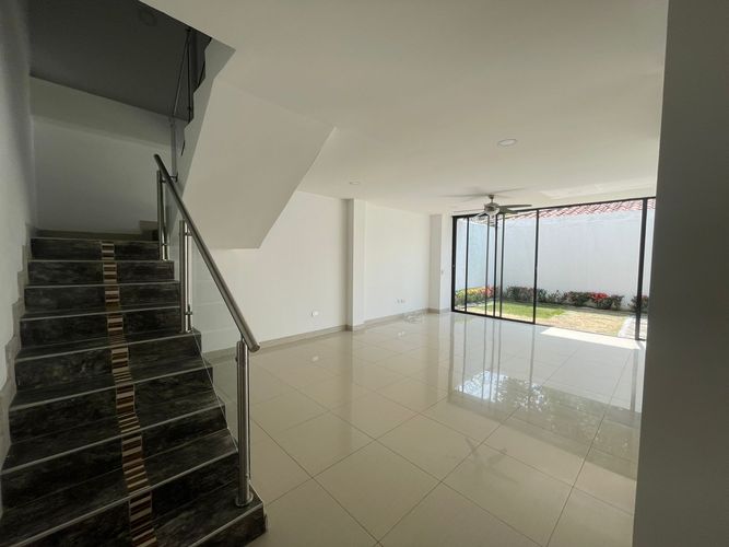 Casa de 4 alcobas en venta en La Morada, Jamundí, 270 m² · foto 11 de 24