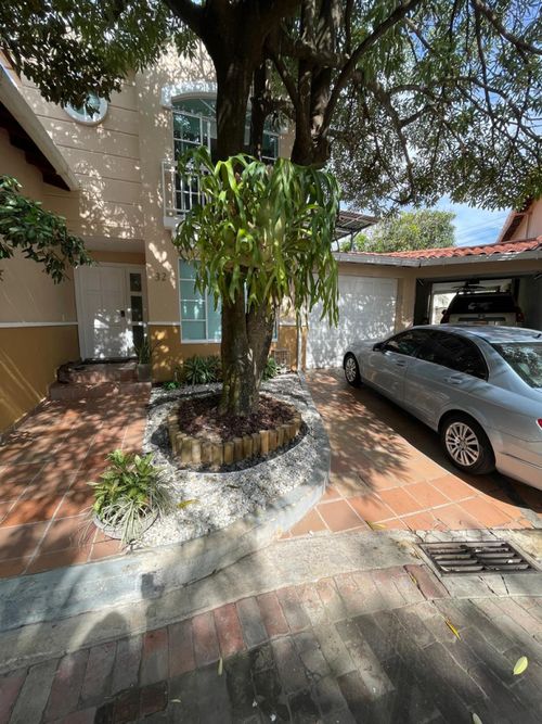 Casa de 5 alcobas en venta en Cr.La Castellana, Barranquilla, 416 m² · foto 3 de 24