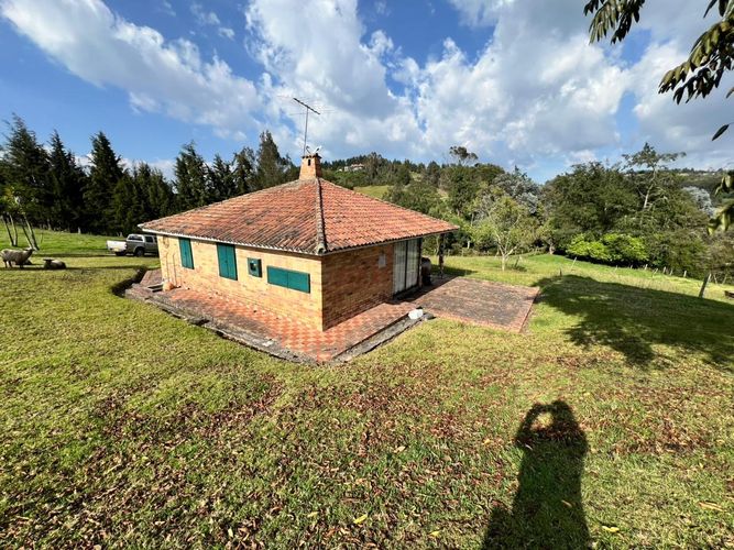 Casa de 3 alcobas en venta en Yerbabuena, Chía, 20 m² · foto 3 de 24