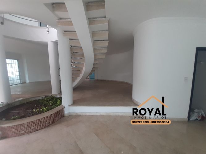Casa de 7 alcobas en venta en Villa Santos, Barranquilla, 574 m² · foto 4 de 24