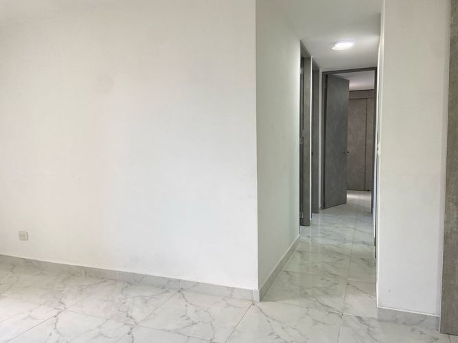 Apartamento de 3 alcobas en venta en Tres Esquinas, Sabaneta, 55 m² · foto 7 de 20