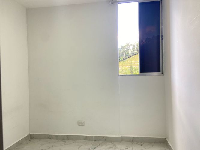 Apartamento de 3 alcobas en venta en Tres Esquinas, Sabaneta, 55 m² · foto 9 de 20