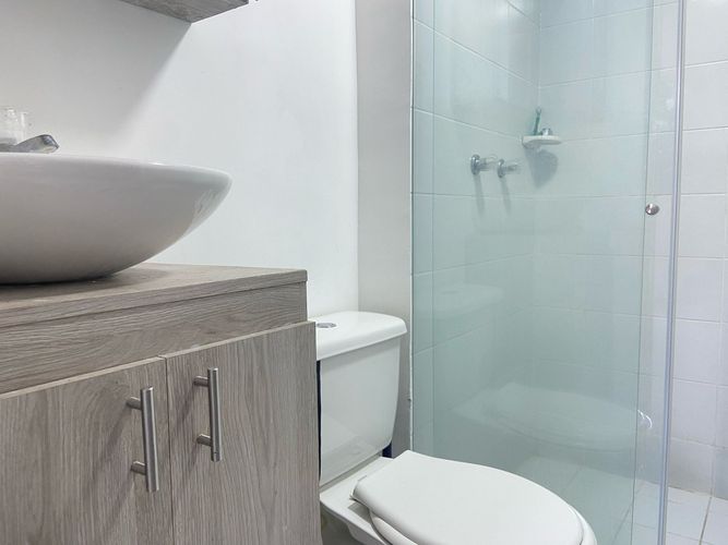 Apartamento de 3 alcobas en venta en Tres Esquinas, Sabaneta, 55 m² · foto 18 de 20
