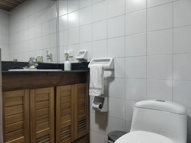 Apartamento de 3 alcobas en venta en El Poblado, Medellín, 212 m² · foto 18 de 19