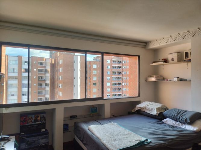Apartamento de 3 alcobas en venta en El Poblado, Medellín, 212 m² · foto 15 de 19