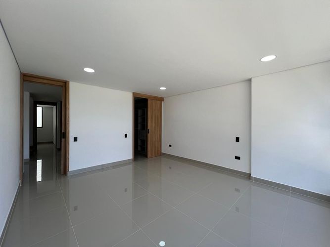 Casa de 4 alcobas en venta en Llano Grande, Rionegro, 260 m² · foto 10 de 20