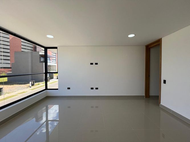 Casa de 4 alcobas en venta en Llano Grande, Rionegro, 260 m² · foto 9 de 20
