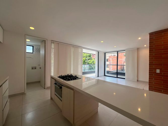 Apartamento de 3 alcobas en venta en Cumbres, Envigado, 102 m² · foto 5 de 17
