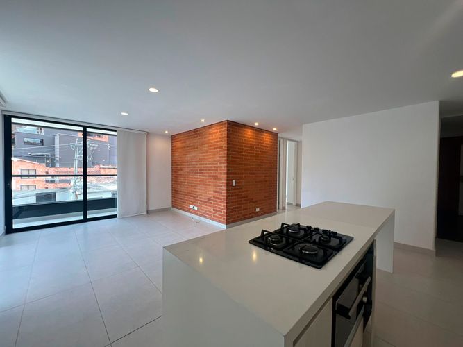 Apartamento de 3 alcobas en venta en Cumbres, Envigado, 102 m² · foto 2 de 17