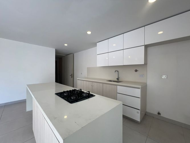 Apartamento de 3 alcobas en venta en Cumbres, Envigado, 102 m² · foto 7 de 17