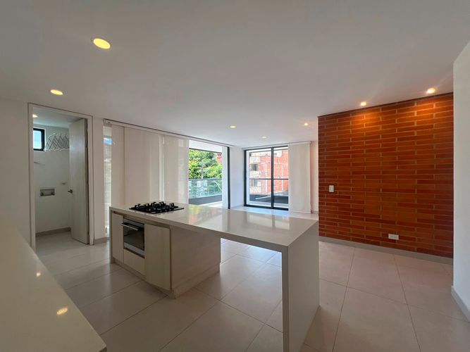 Apartamento de 3 alcobas en venta en Cumbres, Envigado, 102 m² · foto 4 de 17