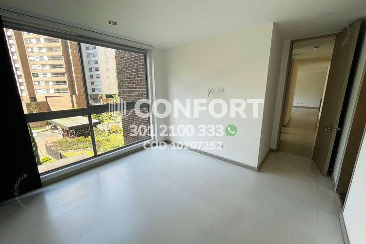 Apartamento de 3 alcobas en arriendo en Cumbres, Envigado, 100 m² · foto 13 de 24