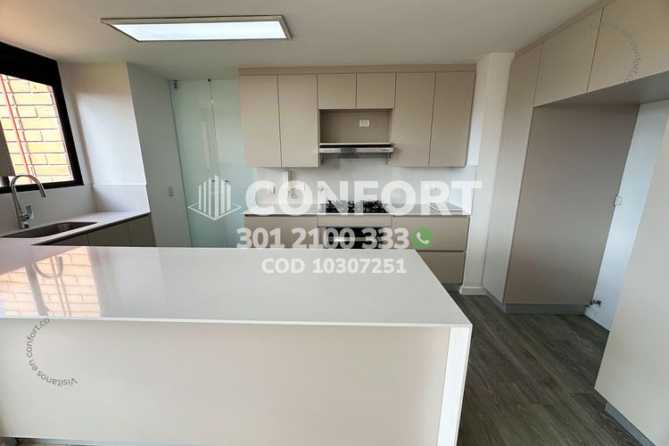 Apartamento de 3 alcobas en arriendo en Los Balsos, Medellín, 180 m² · foto 7 de 24
