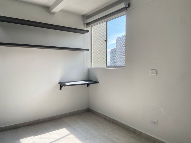 Apartamento de 3 alcobas en venta en San Jose, Sabaneta, 57 m² · foto 10 de 20