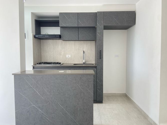 Apartamento de 3 alcobas en venta en San Jose, Sabaneta, 57 m² · foto 3 de 20