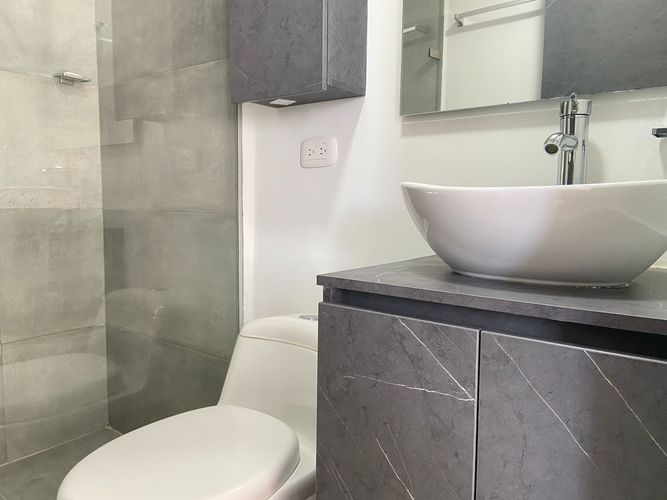 Apartamento de 3 alcobas en venta en San Jose, Sabaneta, 57 m² · foto 18 de 20