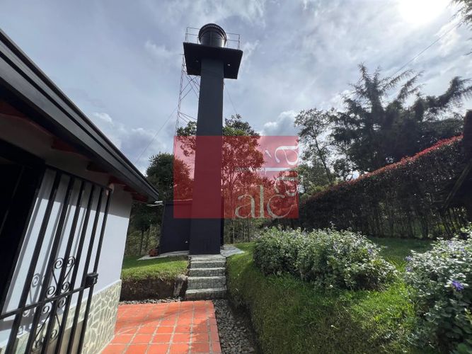 Casa de 4 alcobas en venta en Loma Del Escobero, Envigado · foto 14 de 24