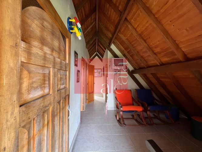 Casa de 4 alcobas en venta en Loma Del Escobero, Envigado · foto 20 de 24