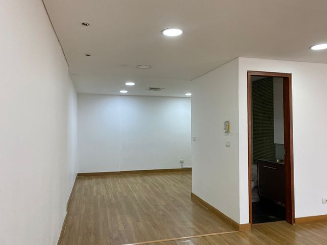 Consultorio en venta en El Poblado, Medellín, 100 m² · foto 5 de 11